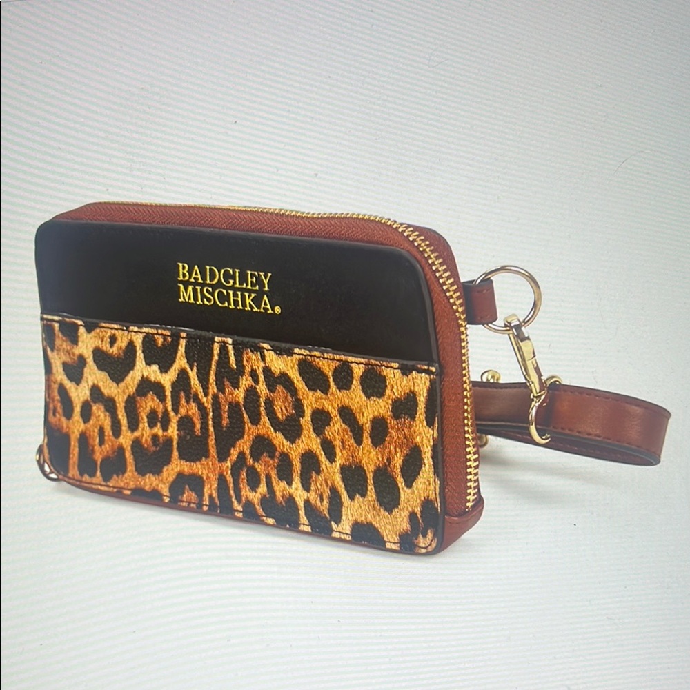 NWT: Badgley Mischka Animal Print Belt Bag/Croasbody